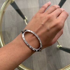 Bracelet with embedded crystals